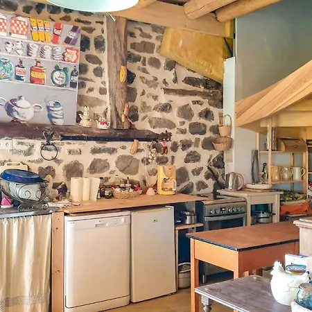 Beautiful In With 4 Bedrooms And Wifi * Arlempdes
