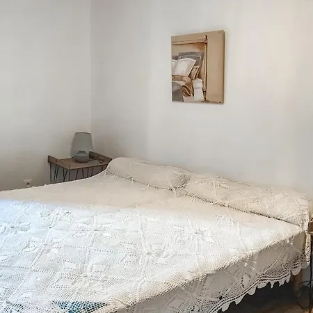 Tatil Evi Beautiful In With 4 Bedrooms And Wifi Arlempdes