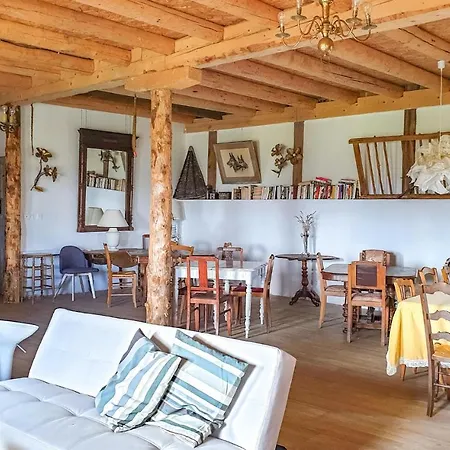 Beautiful In With 4 Bedrooms And Wifi Arlempdes