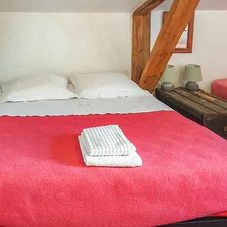 Beautiful In With 4 Bedrooms And Wifi *
